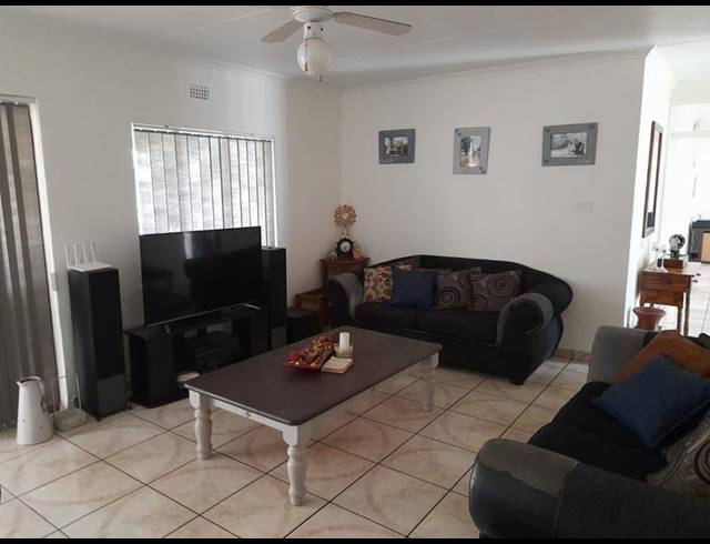 3 BEDROOM PROPERTY TO RENT IN DAL FOUCHE